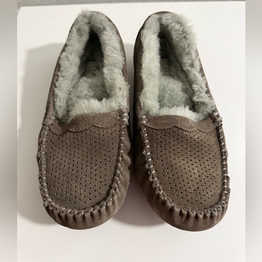 UGG Brown Suede Shearling-Lined Perforated Moccasins women size 6